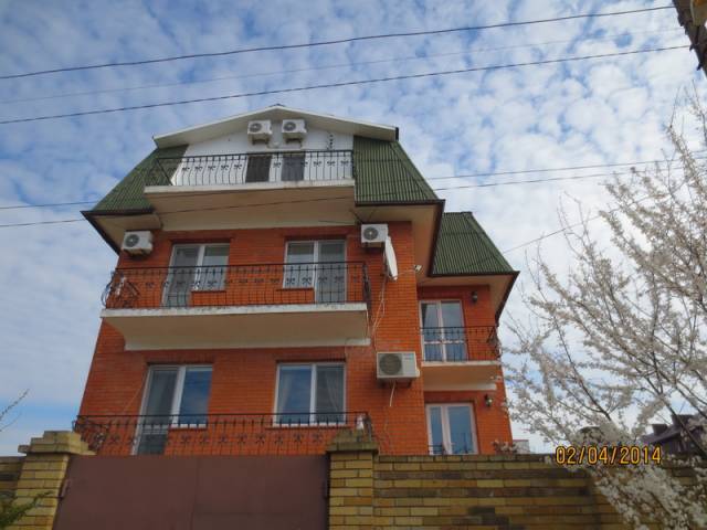 Два этажа в доме