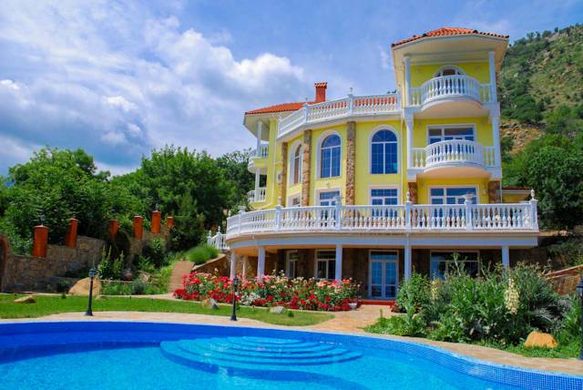 Вилла в Алуште.