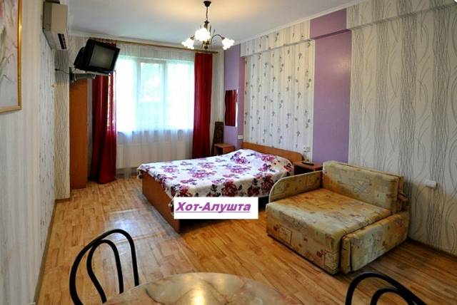 Частное домовладение  "Хот-Алушта" 250м до моря