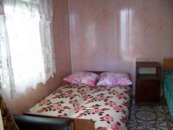 Частный сектор. Центр поселка 250м  к пляжу