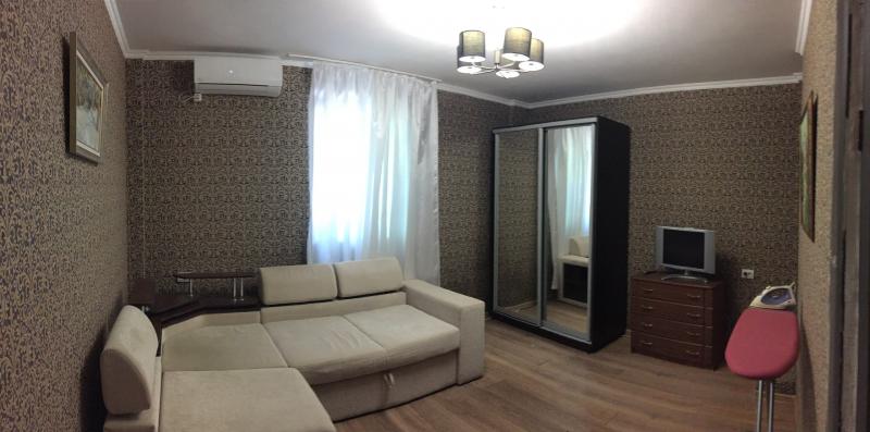 Сдам 3х комнатную квартиру в самом центре Алупки
